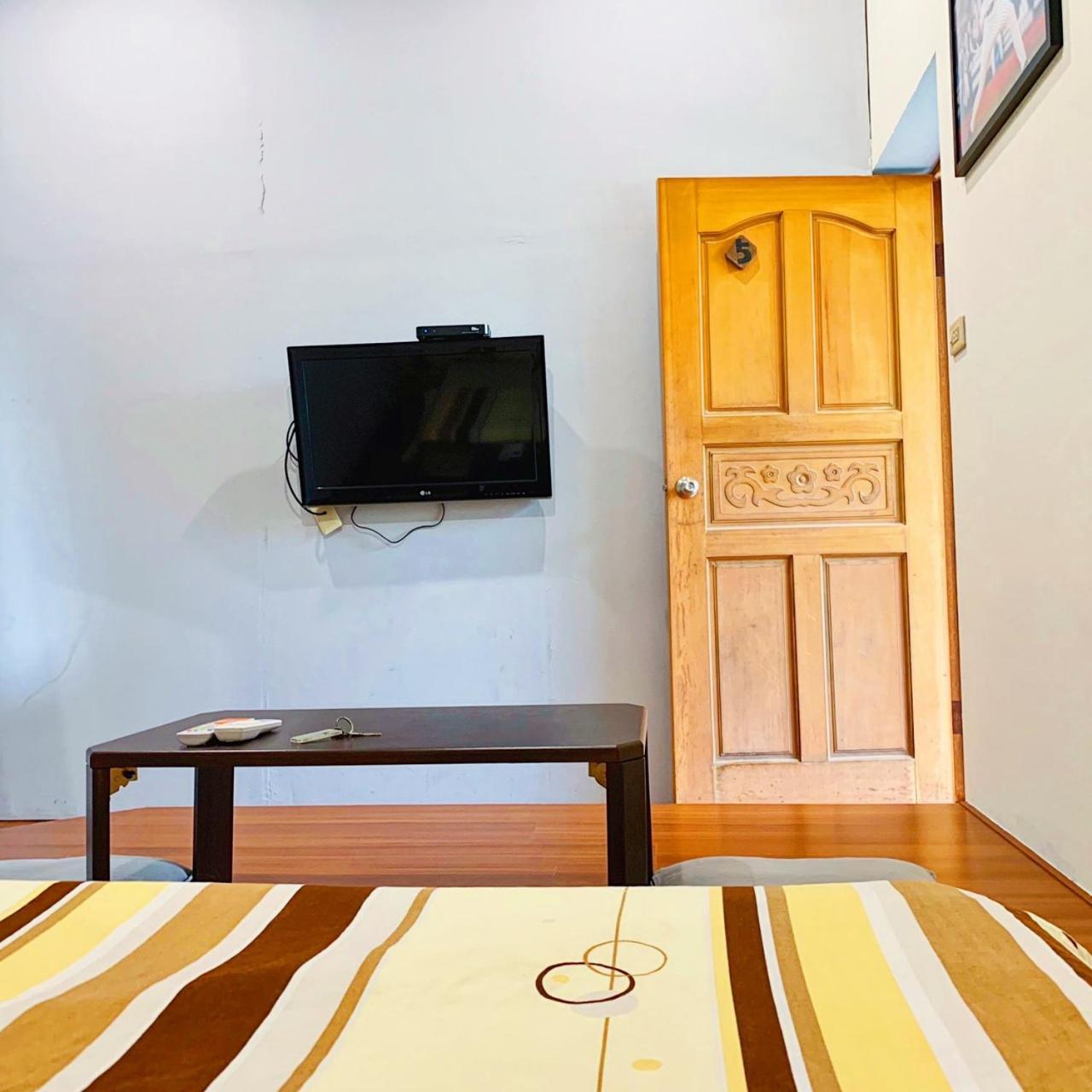 Song Youf Hostel Zhongpu Room photo